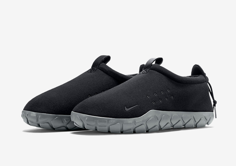 Nike Air Moc “Tech Fleece”