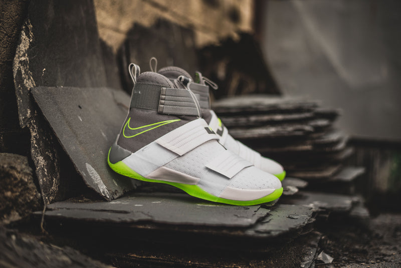 lebron soldier 10 dunkman