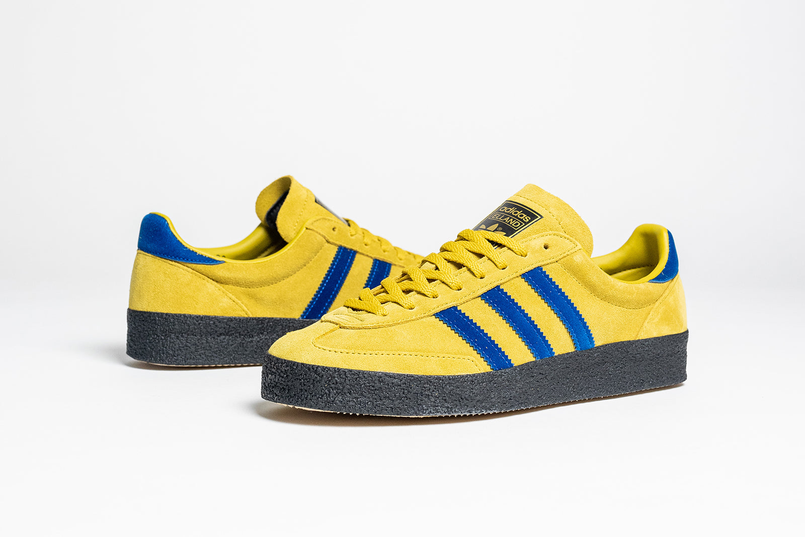 leeds united adidas shoes