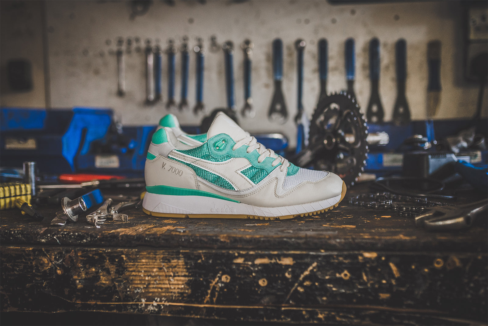 HANON x Diadora V7000 \