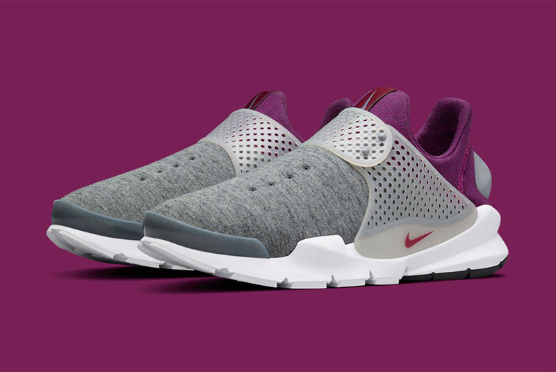 nike sock dart tech fleece