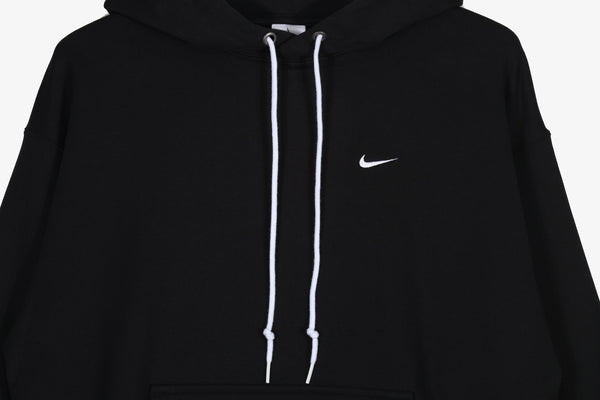 Nike Solo Swoosh Pull – HANON