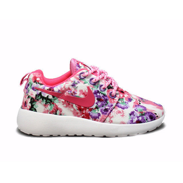 nike roshe run flower