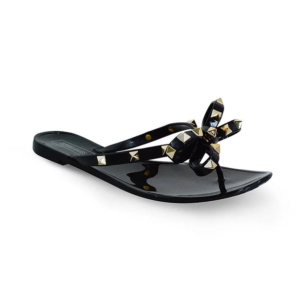 victoria adames flip flops