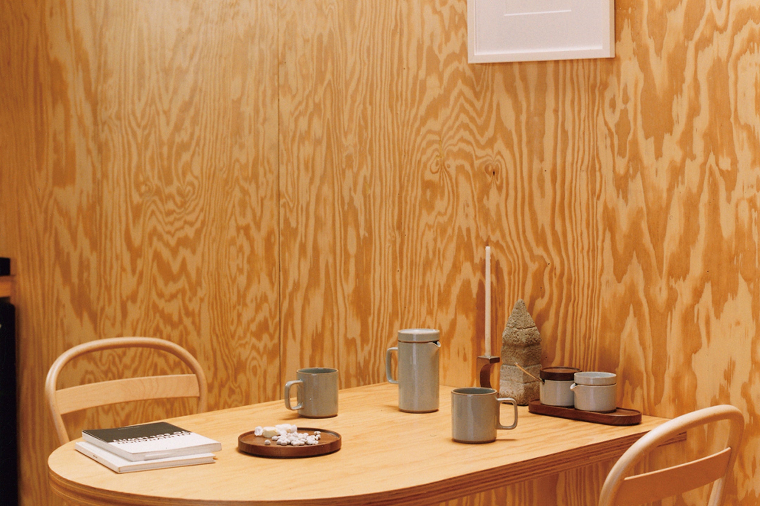 Hasami Porcelain-Teapot Tall
