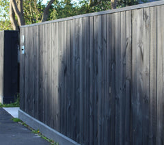 fence with driveway returns, cap and kickboard