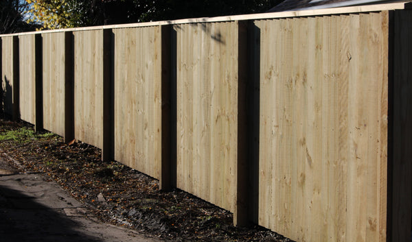 paling fence with cap and exposed posts