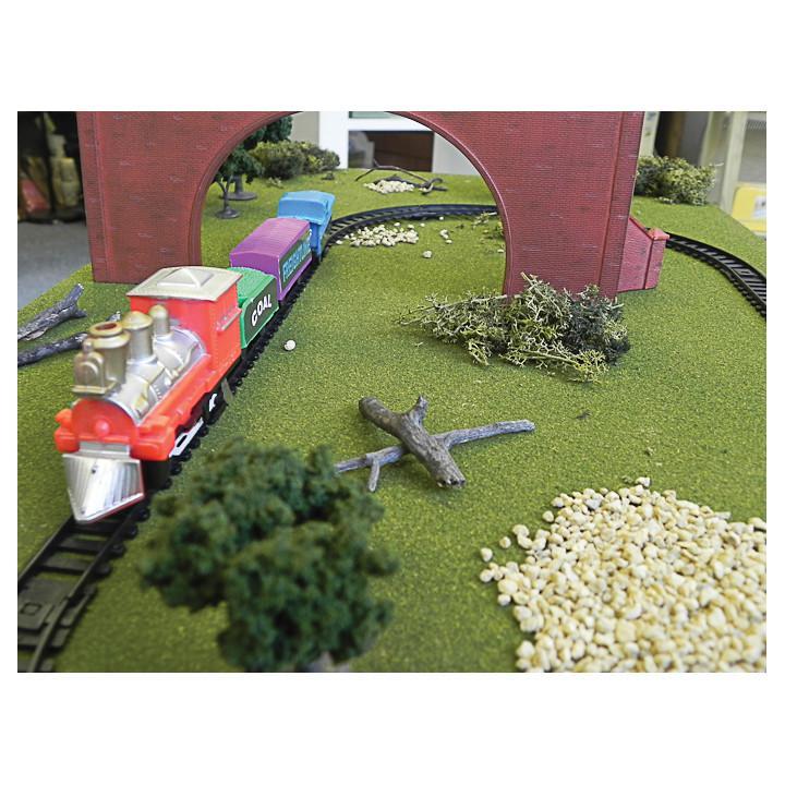 apples to pears train set in a tin
