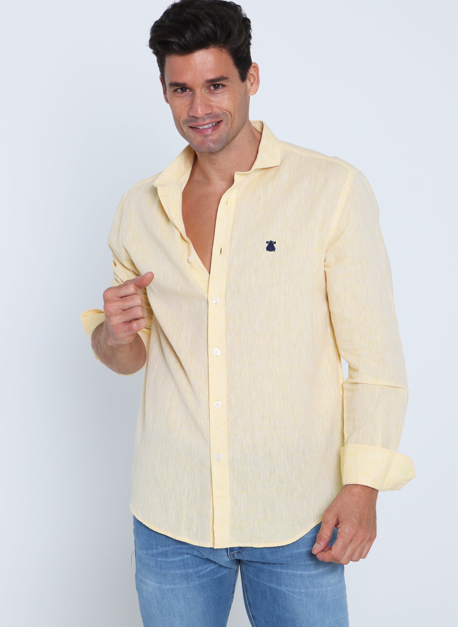 Camisa Hombre Lino Amarillo Claro –