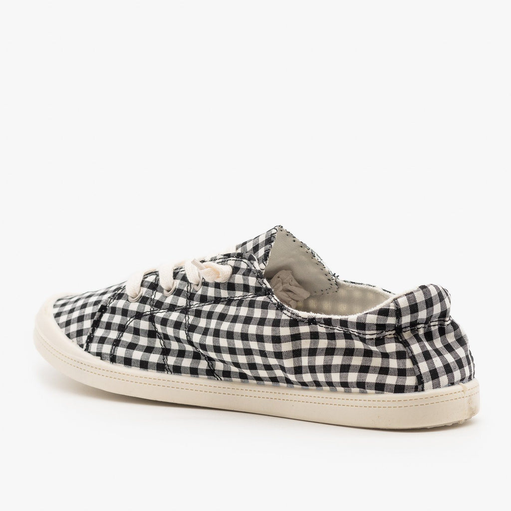 checkered canvas shoes