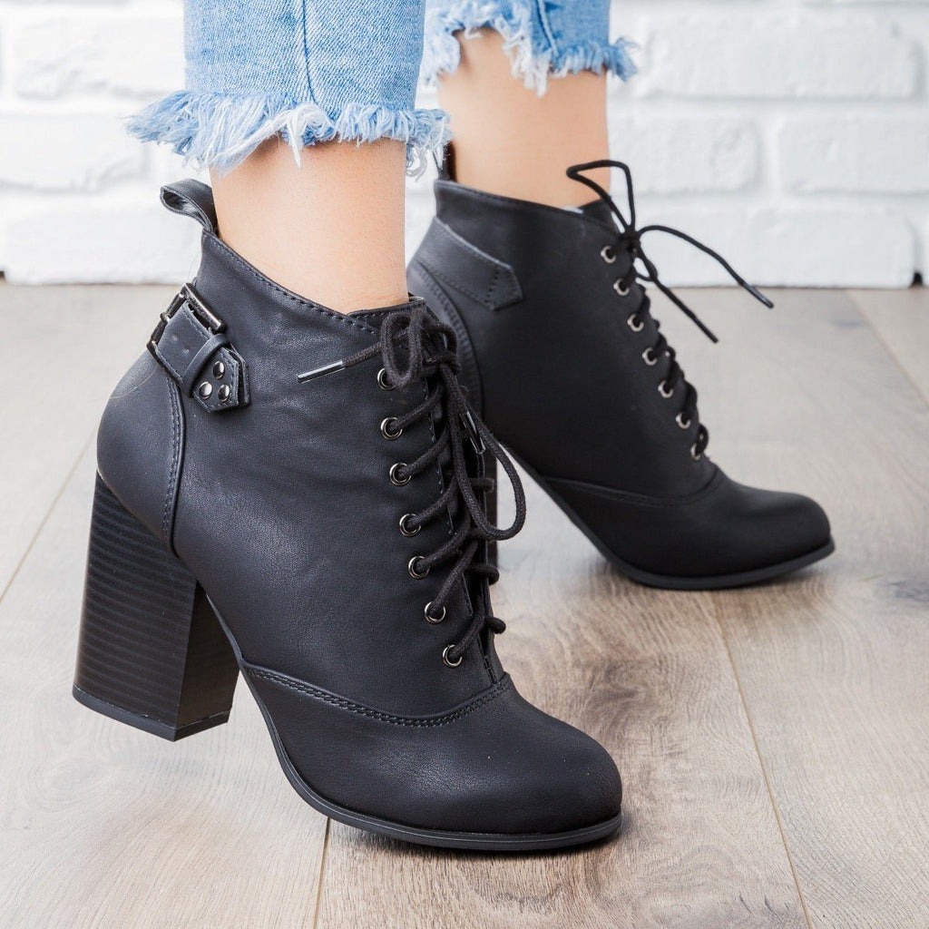 lace up chunky shoes