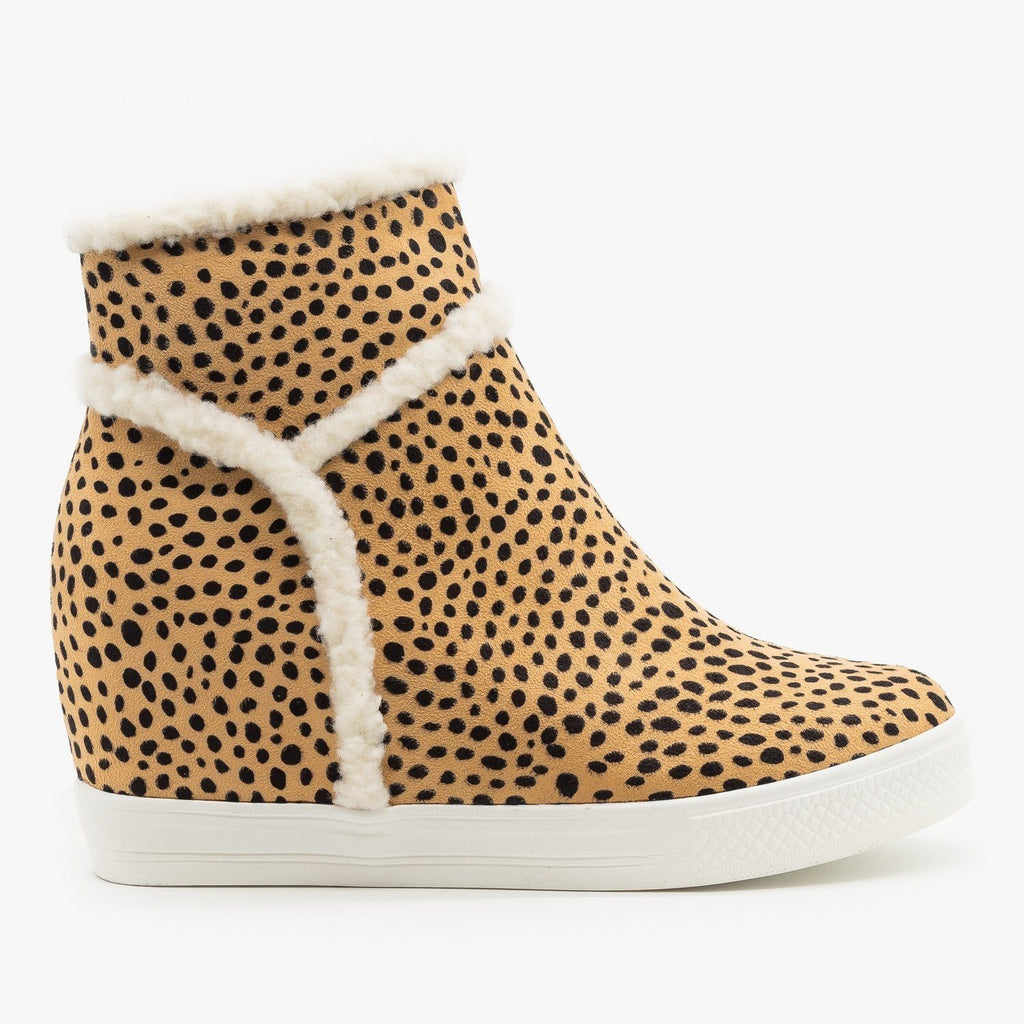 Faux Sherpa Cheetah Inner Wedge 