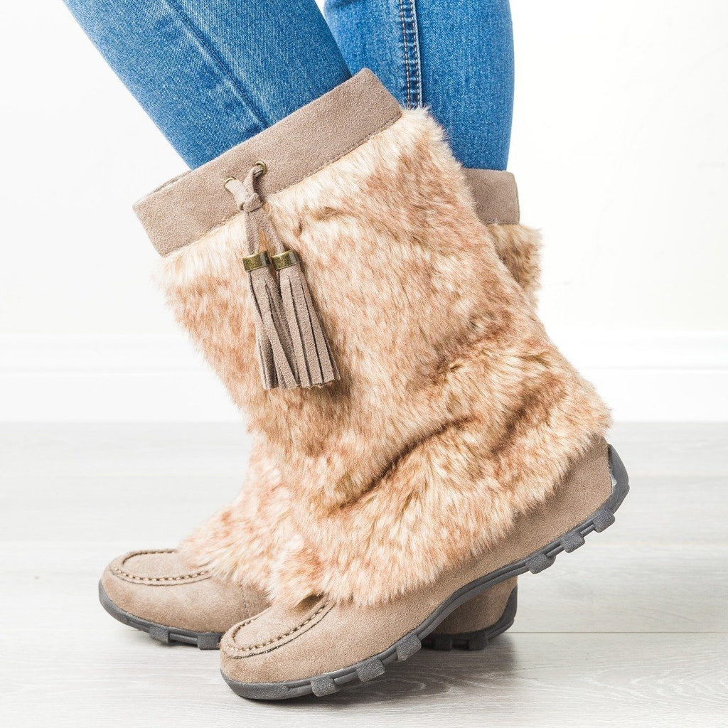 faux fur fuzzy boots