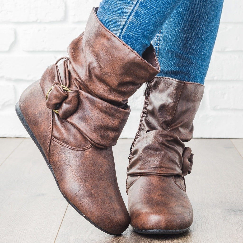 tan leather slouch boots