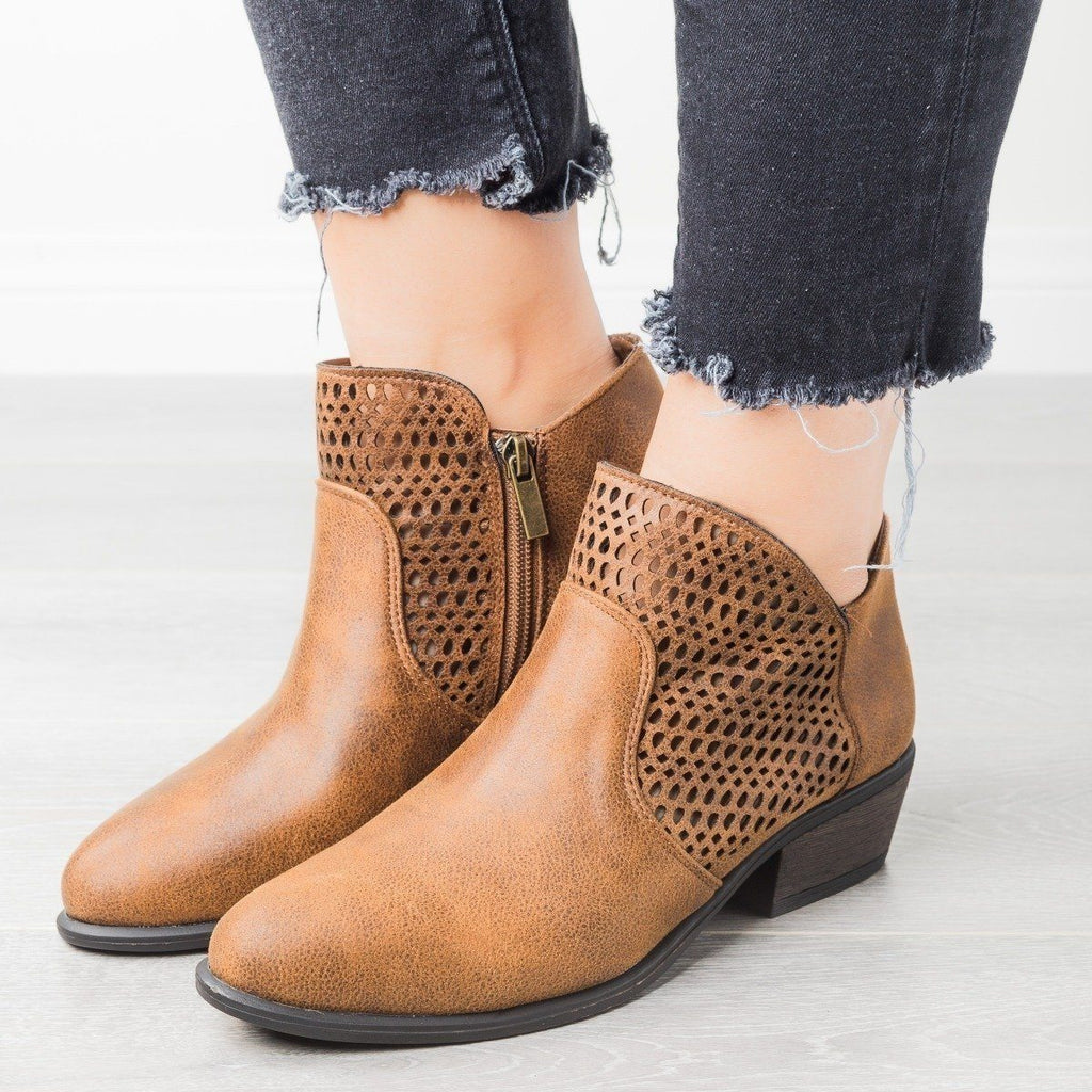 Trendy Laser-Cut Booties Bamboo Shoes 