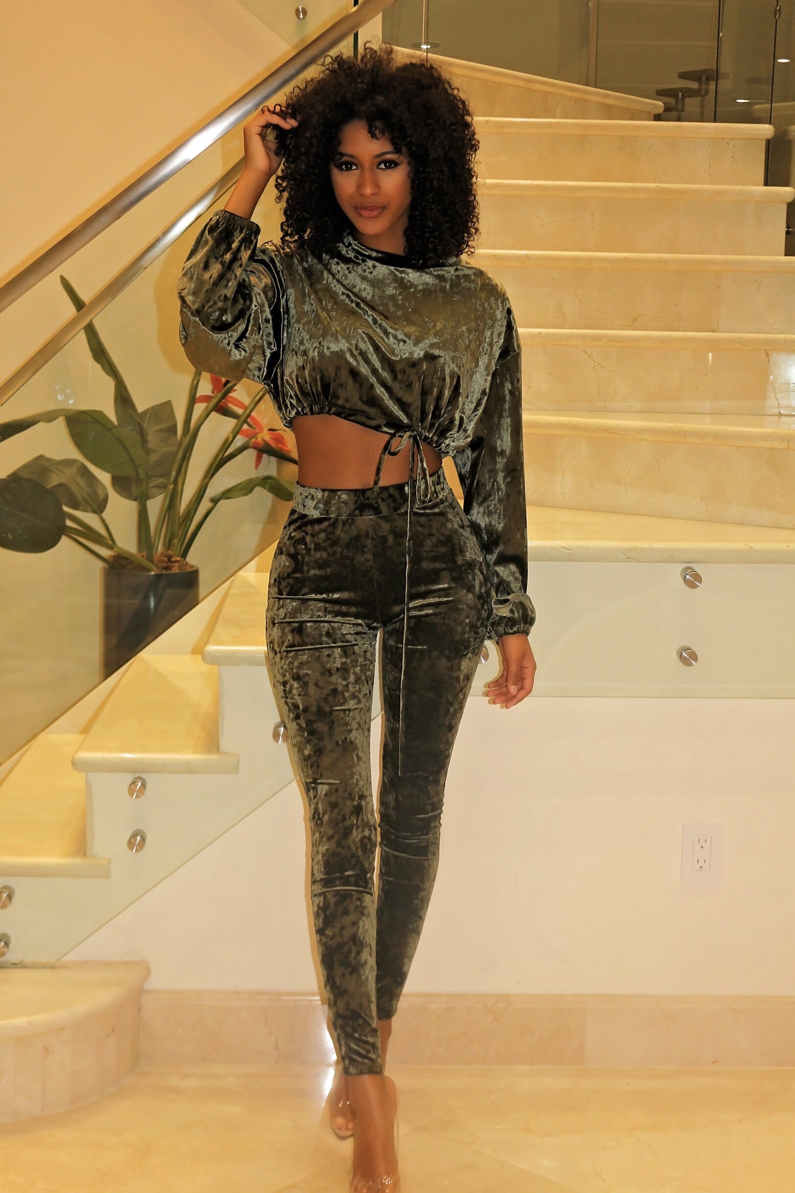 Loving These Feeling Velvet Pants Set - Olive Loving These Feeling Velvet Pants Set - Olive