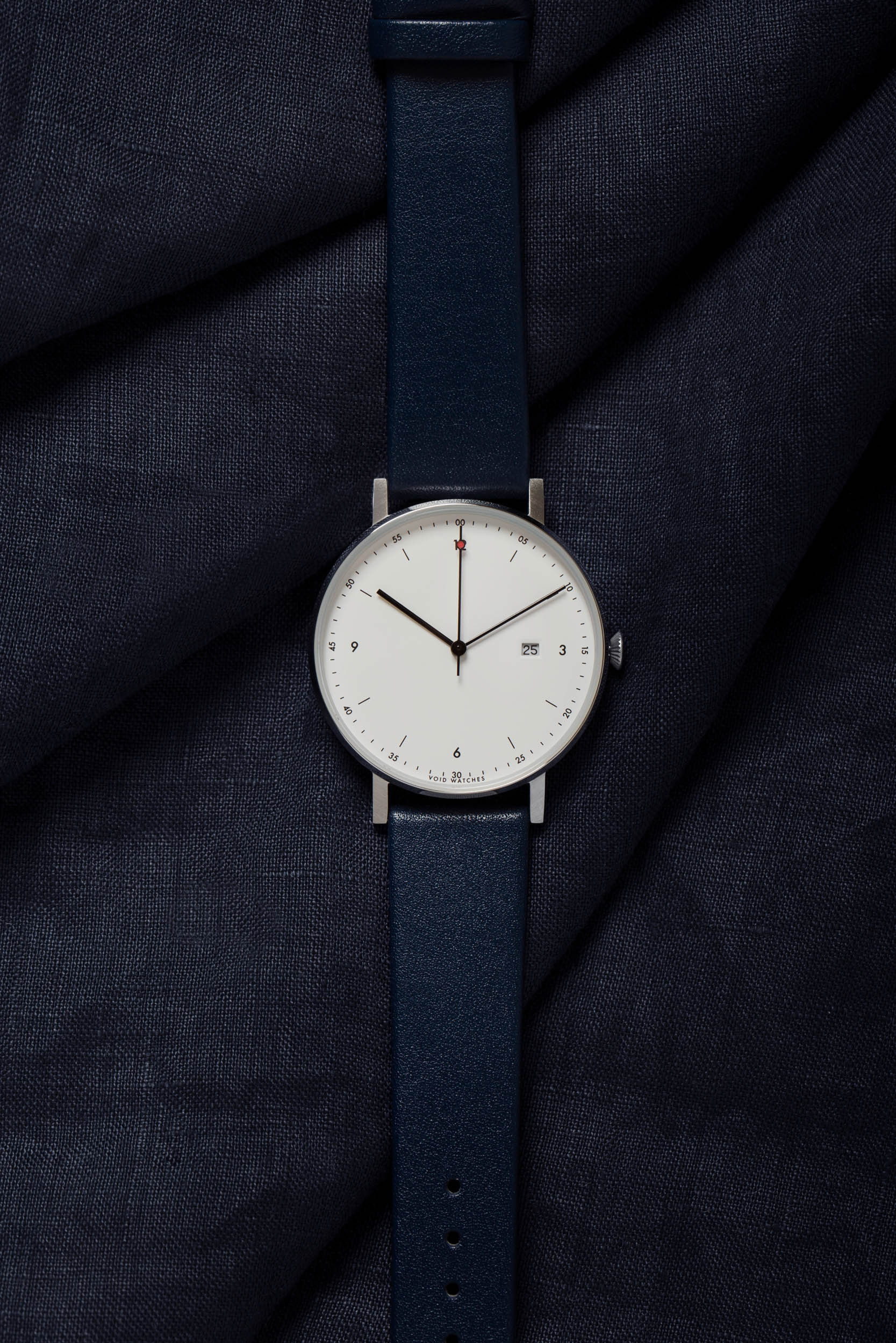 The VOID Watches's GQ60-PKG01 with a royal blue leather strap for GQ's 60th Anniversary. GQ60 x Bloomingdales.