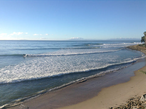 Rincon Point, Carpinteria CA is the perfect surf spot to enjoy a freshly brewed cup coffee to check the waves