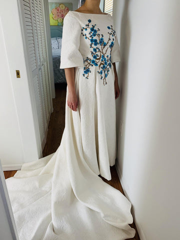 Beautiful Wedding Dresses Bateau Embroidery Romantic Half Sleeve Bridal Gown JKW345