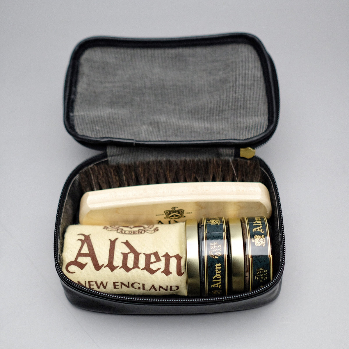 Alden Shoe Care Travel Kit - Black – BROGUE