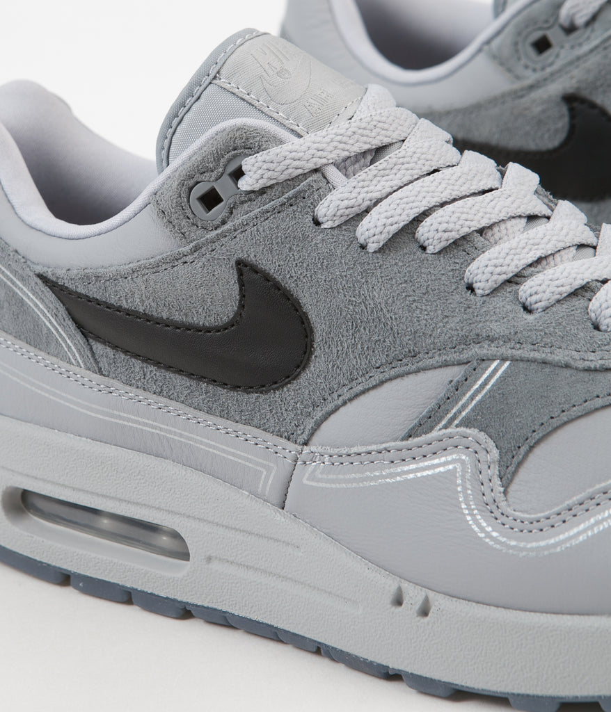 air max 1 pompidou grey