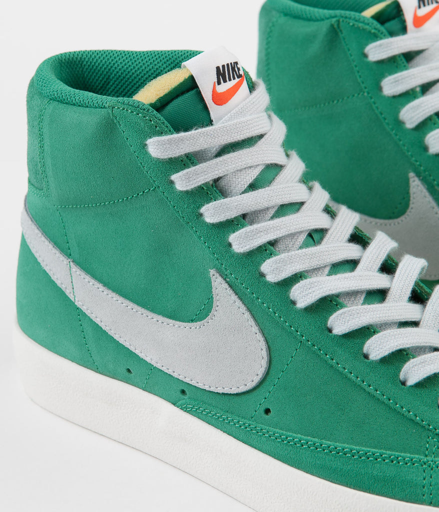 nike blazer mid 77 neptune green