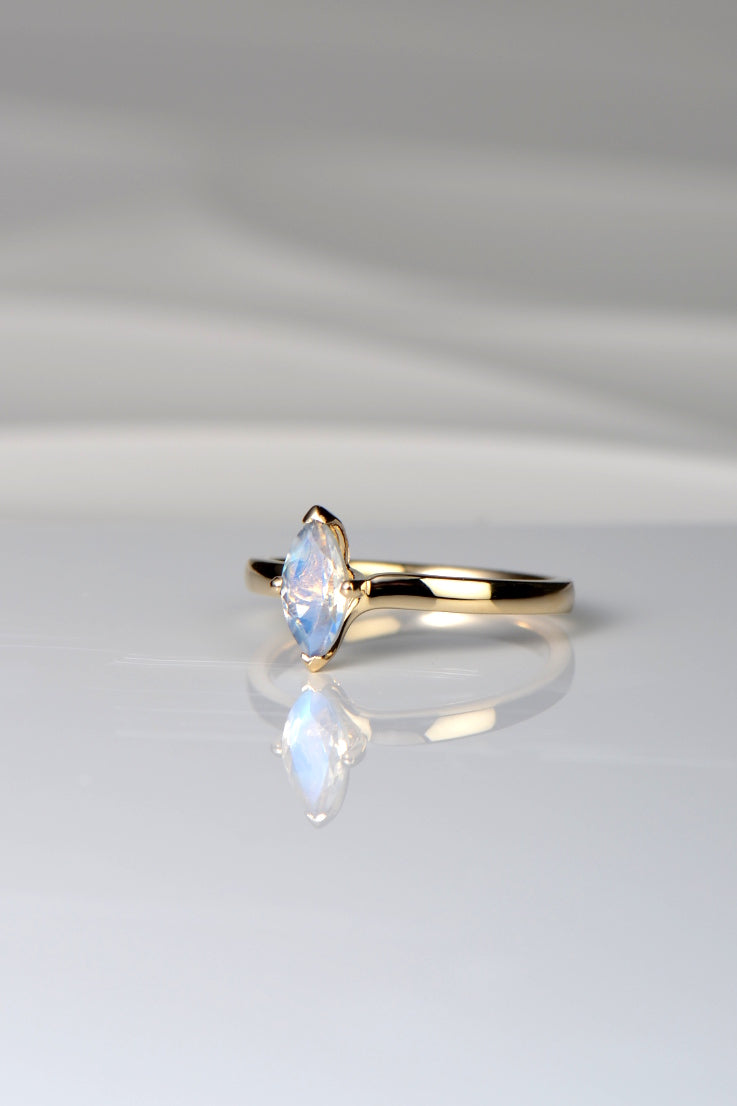 moostone-marquise-ring