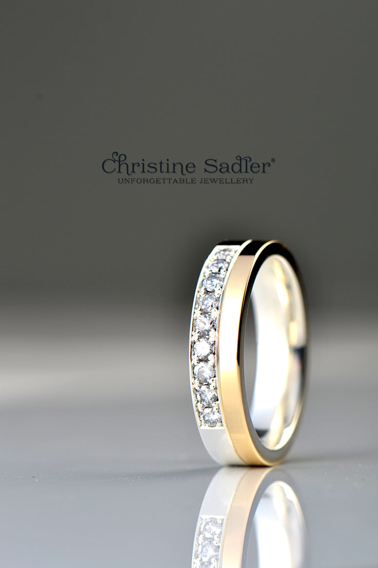 diamond-set-ring-silver-gold