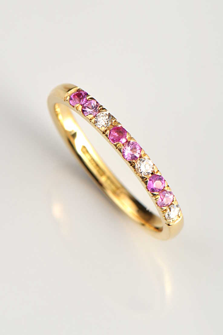 yellow-gold-wedding-ring-pink-sapphires-diamonds