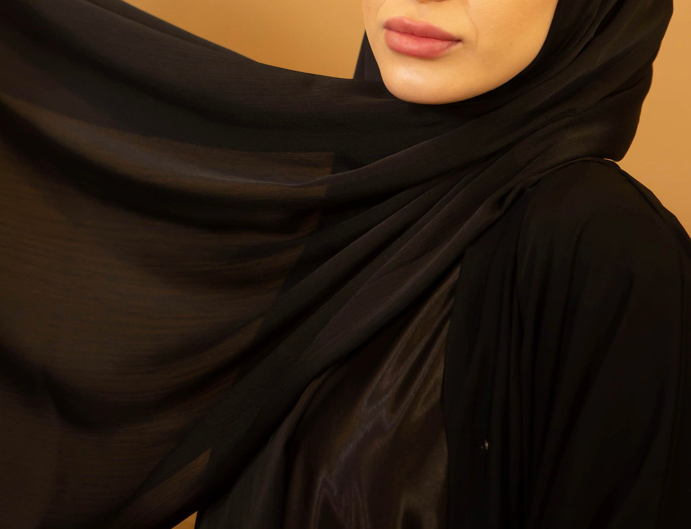 AALIYA COLLECTIONS SATIN RIBBED HIJAB IN BLACK