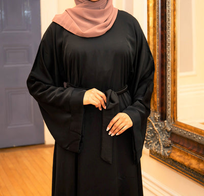 Aaliya Collections black closed abaya