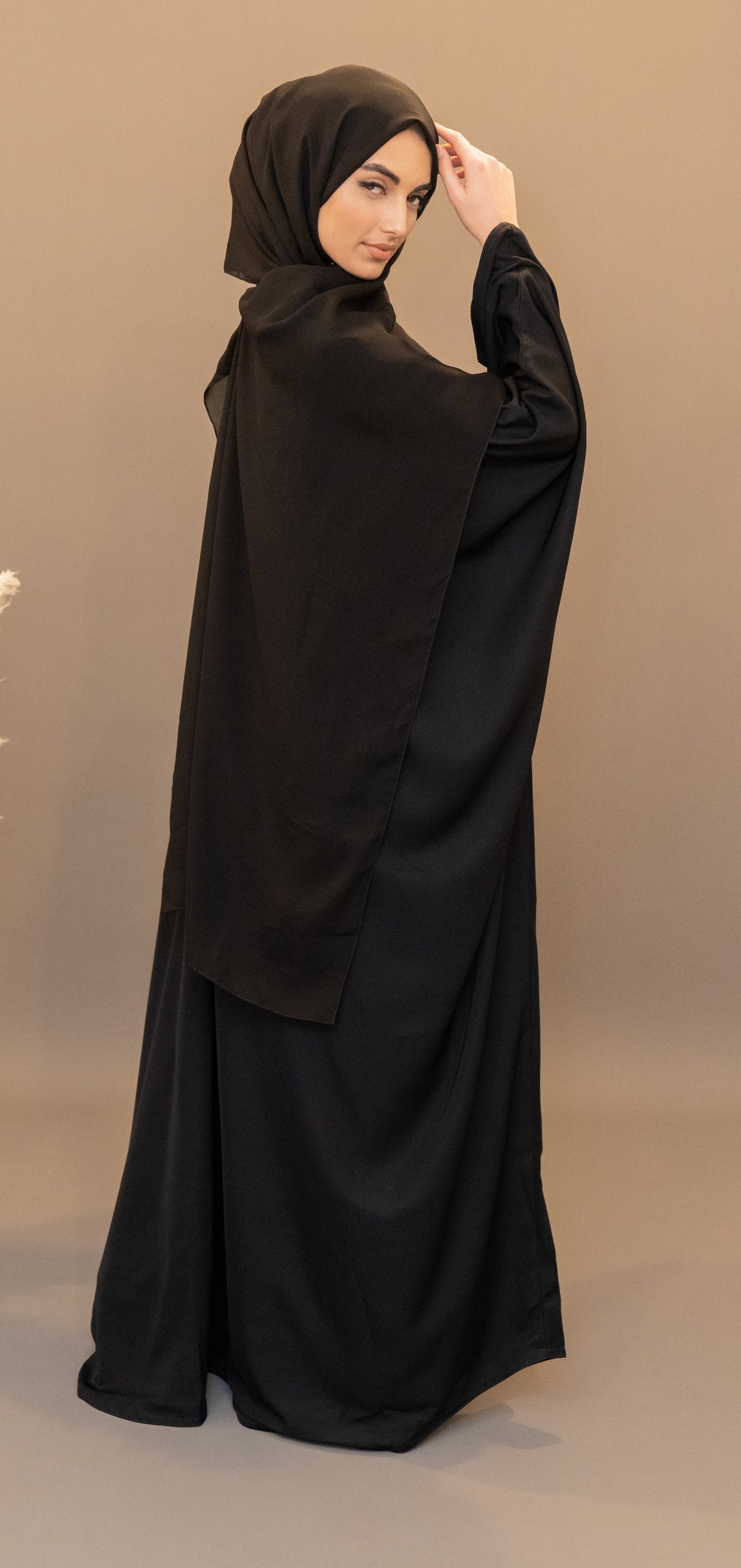 Aaliya Collections Everyday Black Farasha With Matching Hijab