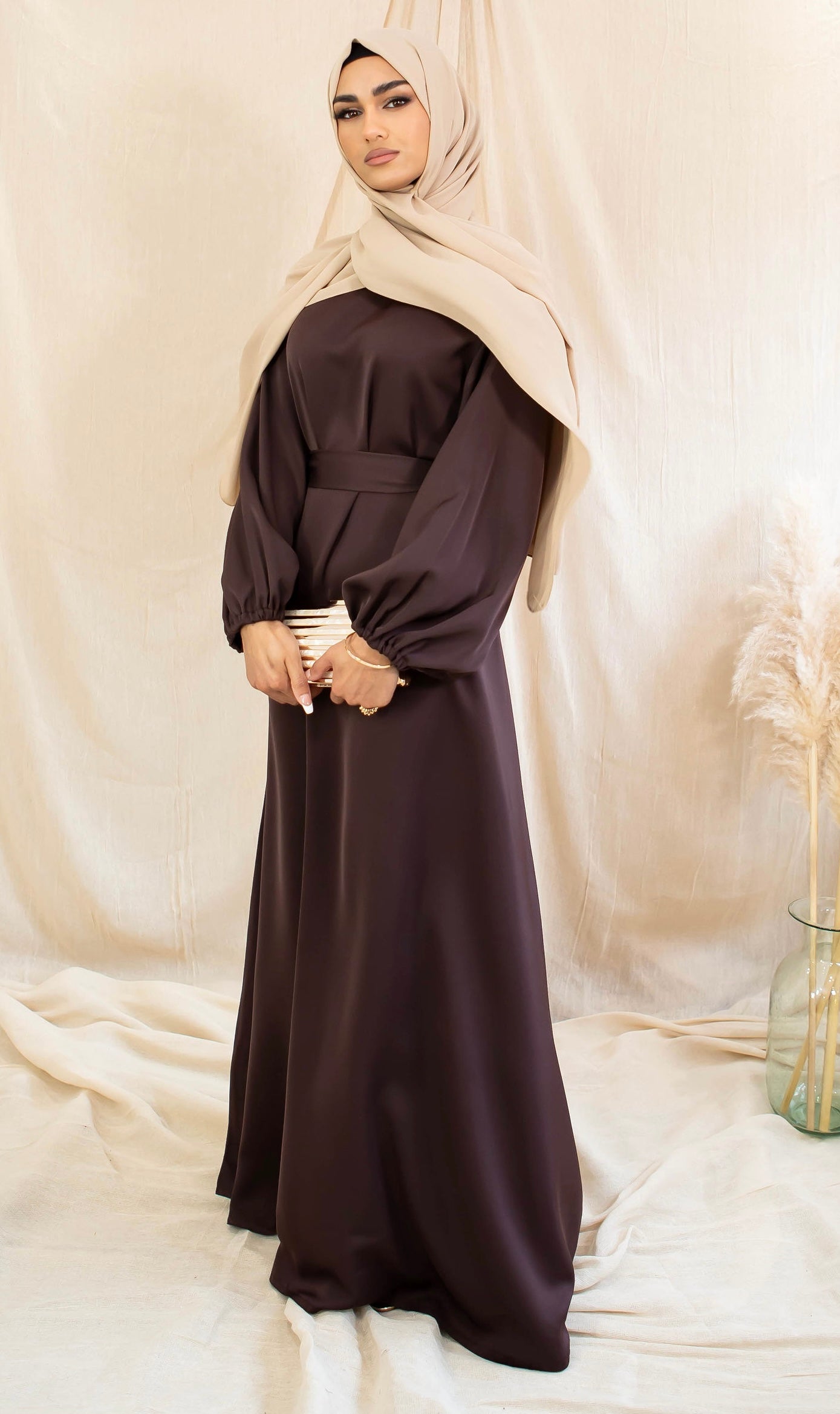 AALIYA COLLECTIONS Walnut Flare Closed Abaya