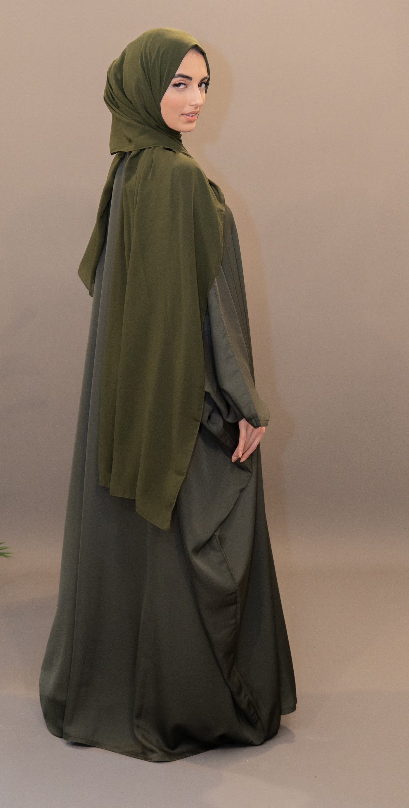 Aaliya Collections Everyday Khaki Farasha With Matching Hijab