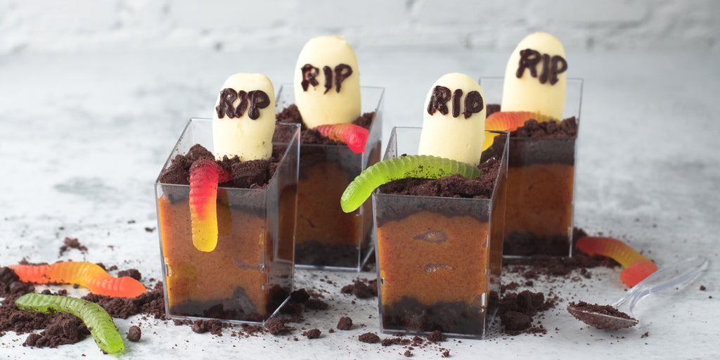 graveyard pumpkin mini dessert cups