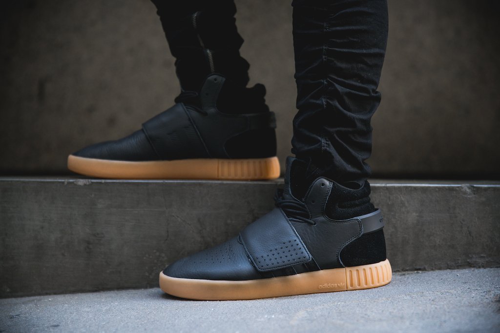 adidas originals tubular invader strap women's