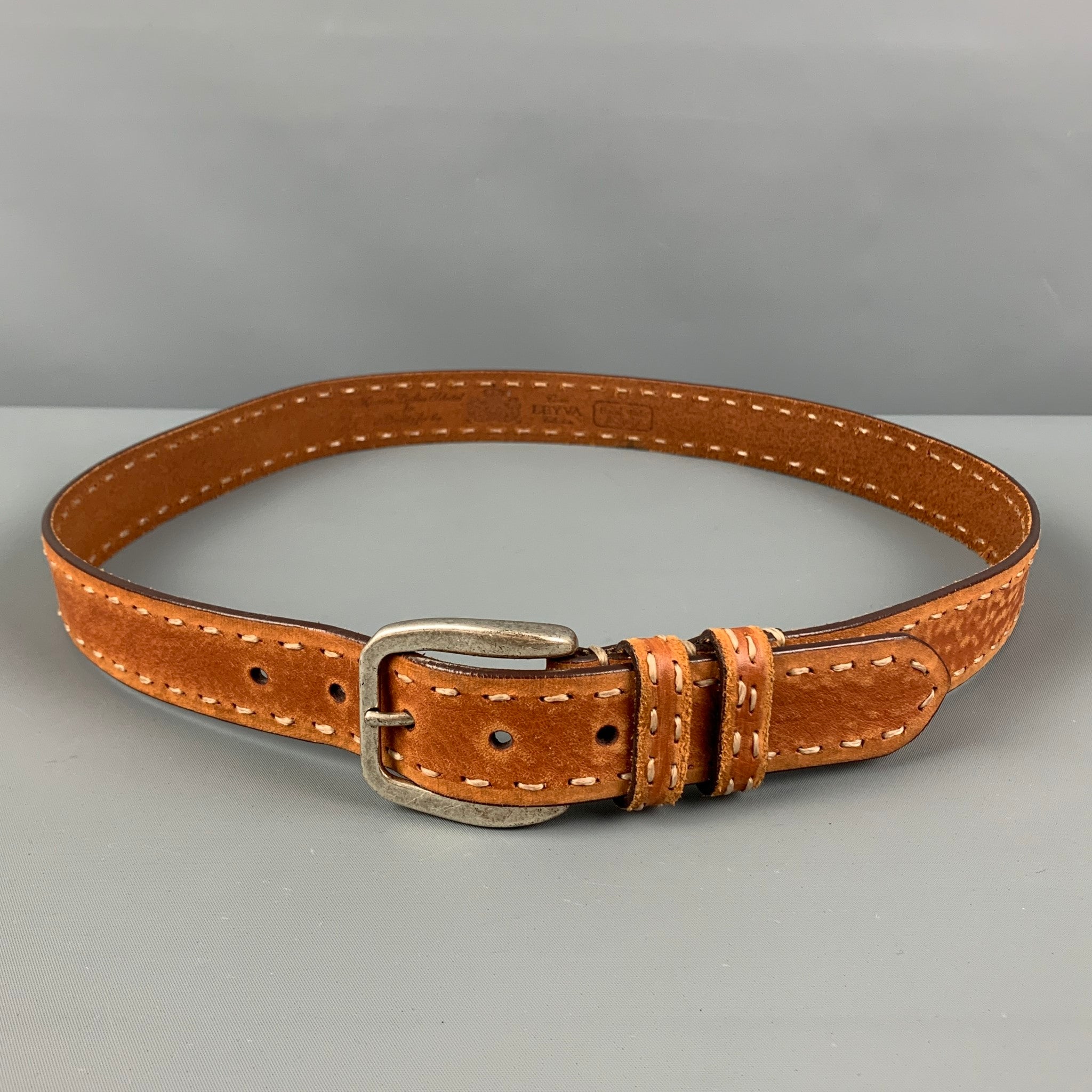 Overwegen muis kopen LEYVA Size 36 Tan Contrast Stitch Leather Belt – Sui Generis Designer  Consignment