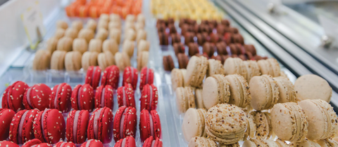 Around 20 flavours of macarons every day!
