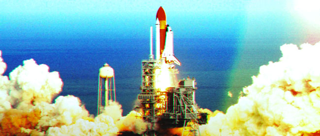 SEVEN SHARKS FOURTH OF JULY SHUTTLE LIFTOFF