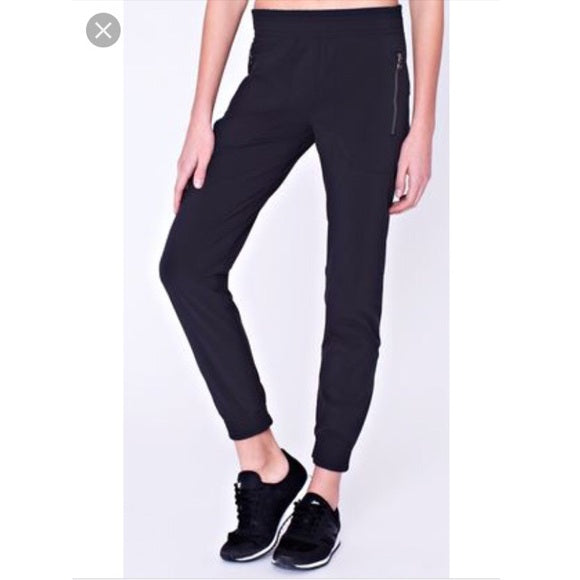 ivivva joggers