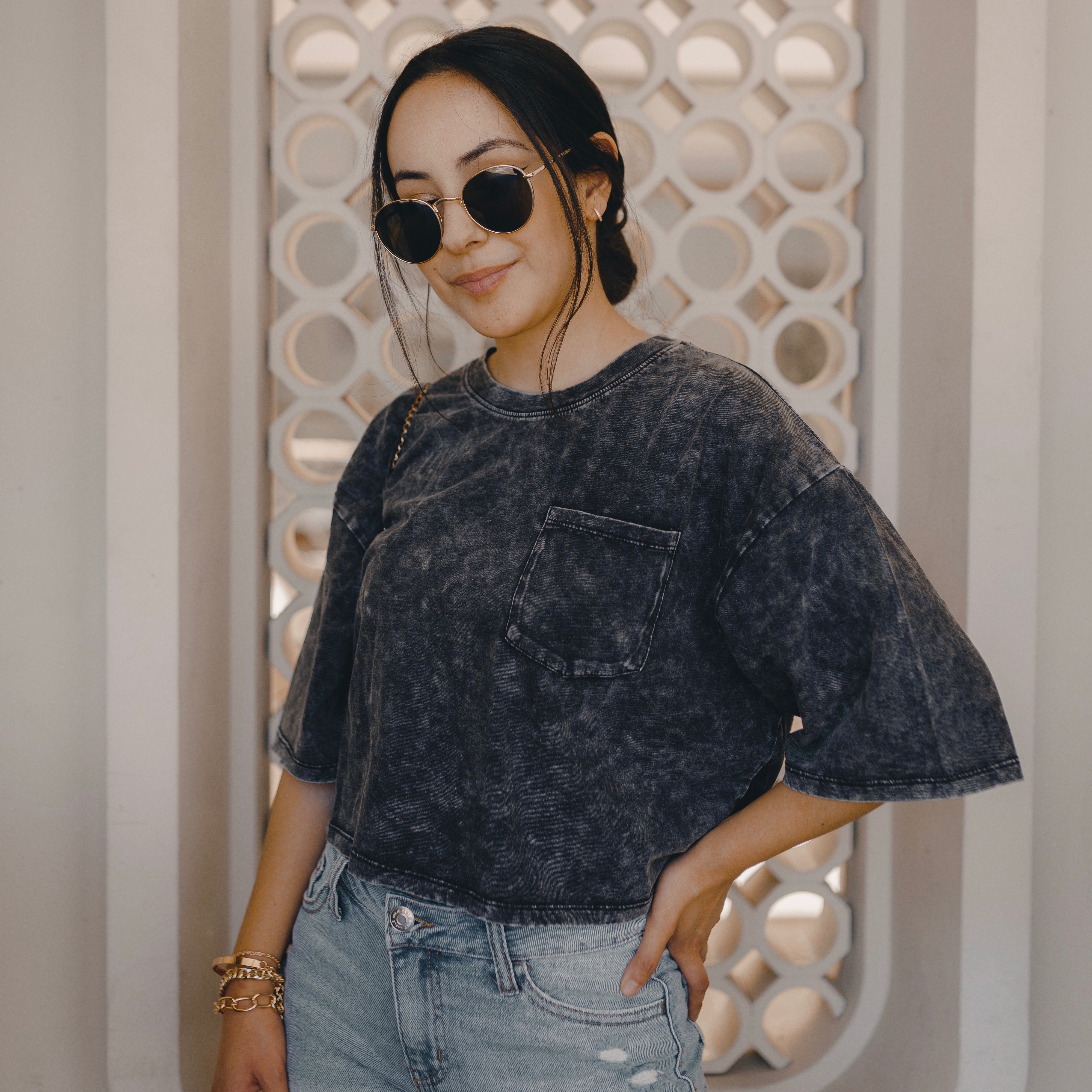 90s Acid Wash Cropped Tee - Black