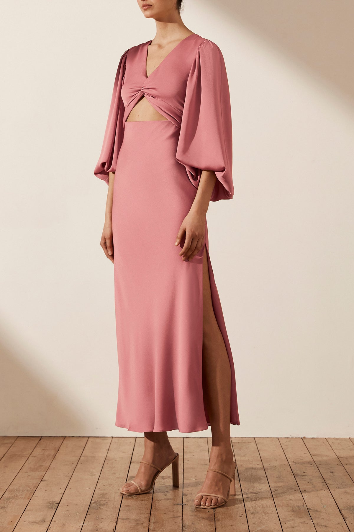 LUXE TWIST FRONT BALLOON SLEEVE MIDI DRESS - ROSE