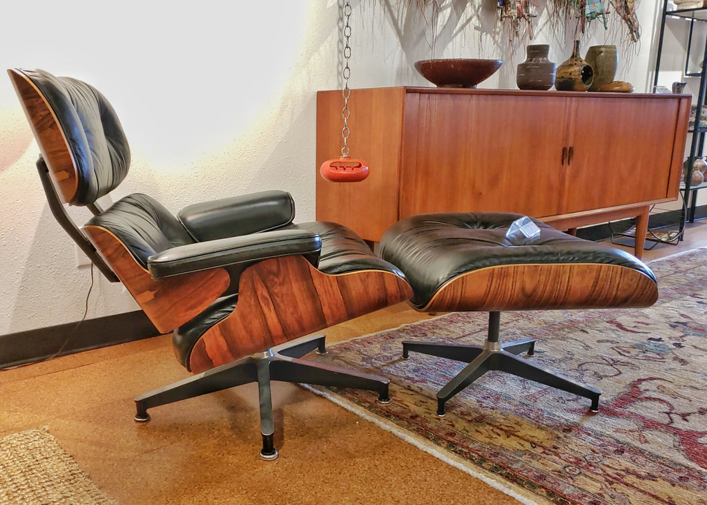 CHARLES & RAY EAMES LOUNGE CHAIR 670 WITH OTTOMAN 671 FOR HERMAN MILLE