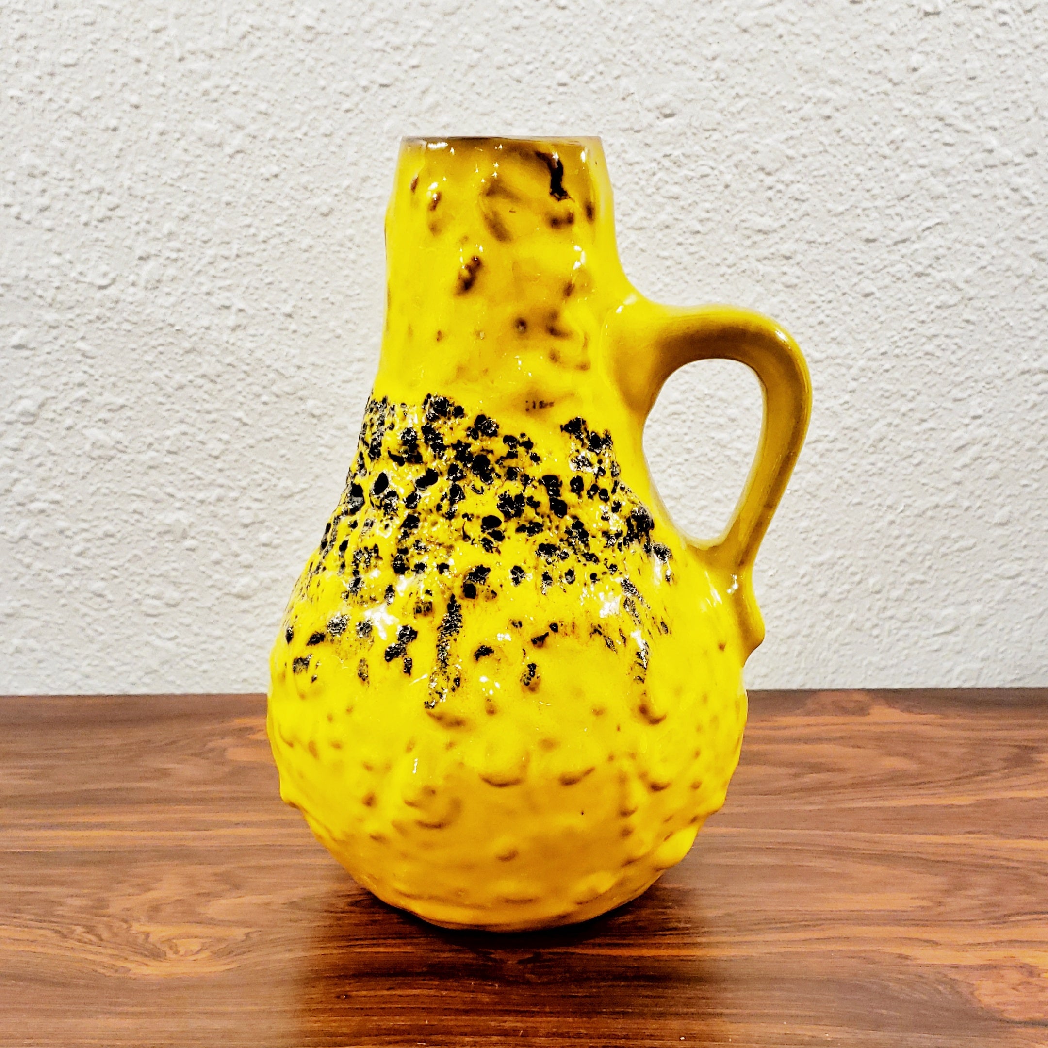 KREUTZ KERAMIK YELLOW/BLACK FAT LAVA JUG VASE 201 (23.5 cm)