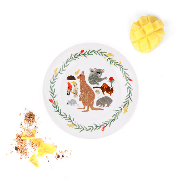 Love_Mae_Porcelain_Plate_Kids_Dinnerware_Australiana_Australia_Kangaroo_Koala