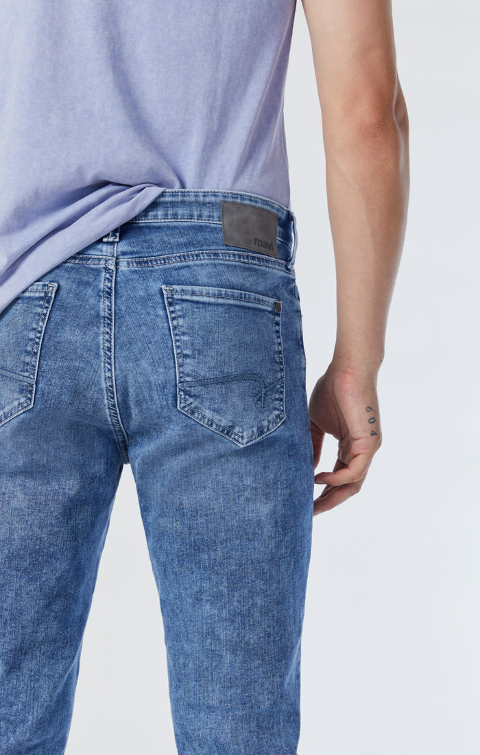 STEVE ATHLETIC JEANS IN LIGHT WILLIAMSBURG Image 6