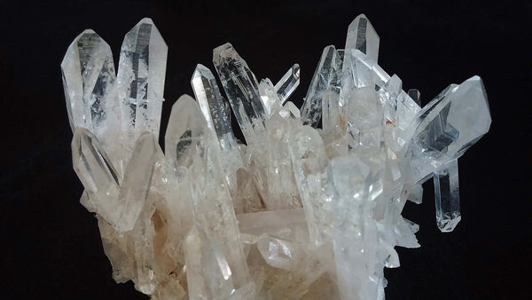 Quartz cluster with many points