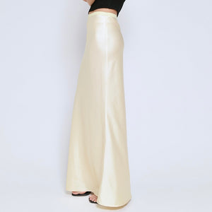 “Erica” satin skirt