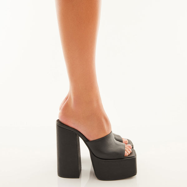 fusible Crítico Ciudad TRIXIE Black Leather Super Platform Block Heel | Women's Heels – Steve  Madden