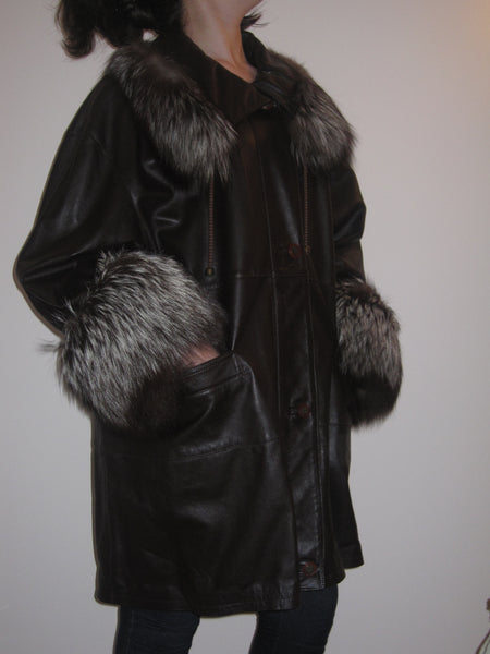 Vintage black swing coat, mink collar 10